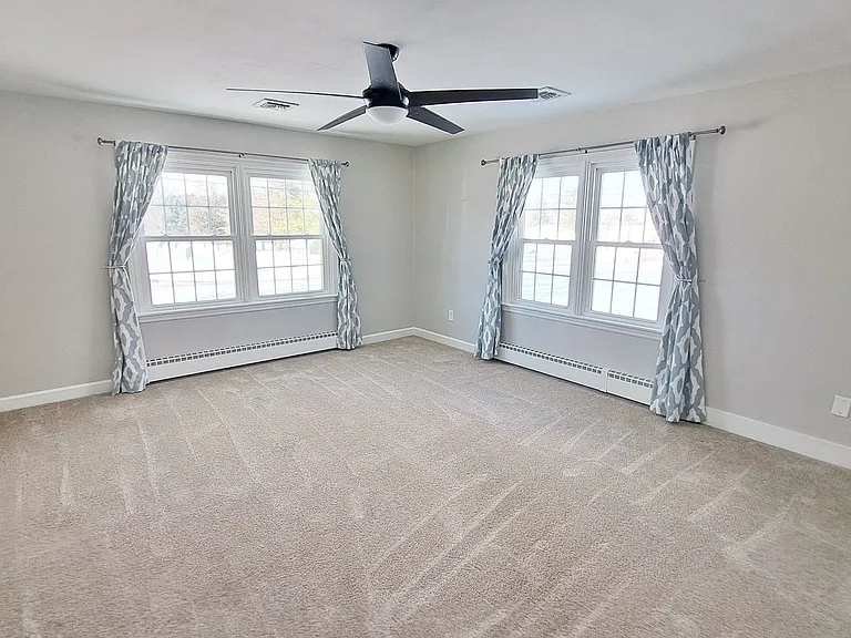 1170 Westminster Ave — Photo 17