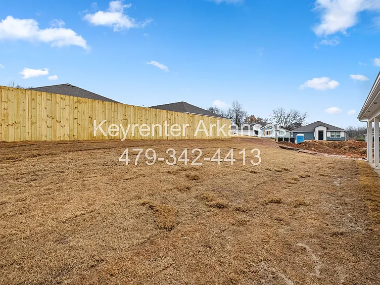 1324 Chavis St — Photo 28