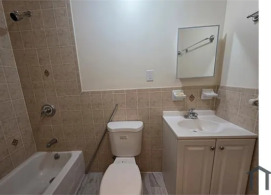 804 E 169th St #3 — Photo 9