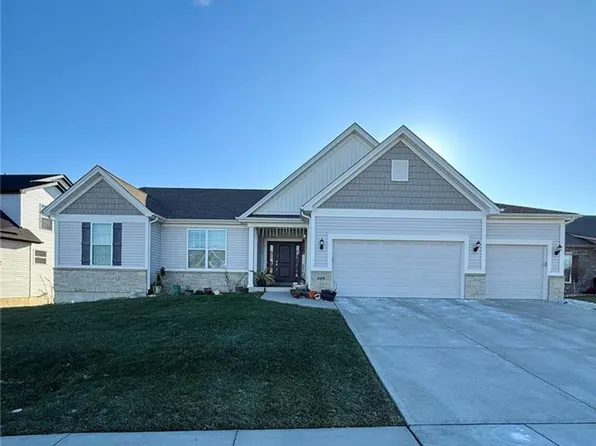 226 Castle Stuart Ct, Dardenne Prairie, MO 63368