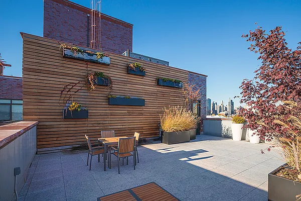 Rented by Astoria at Hallet's Cove | media 14