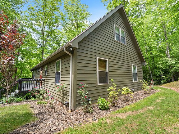 5th image of 316 Wood View Dr