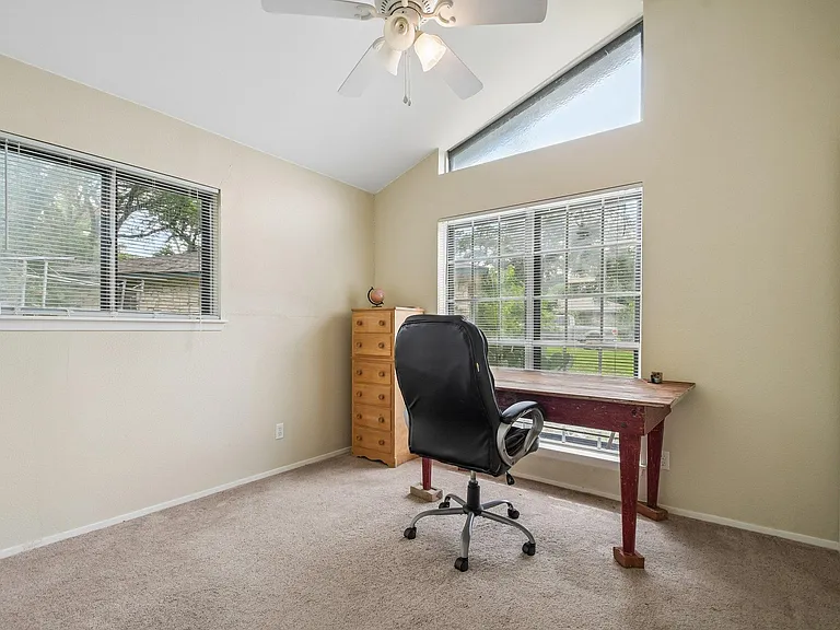 5409 Hunters Gln — Photo 12