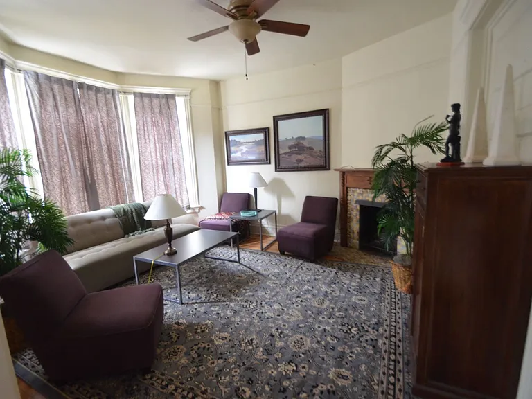2126 N Sheffield Ave #4 — Photo 8