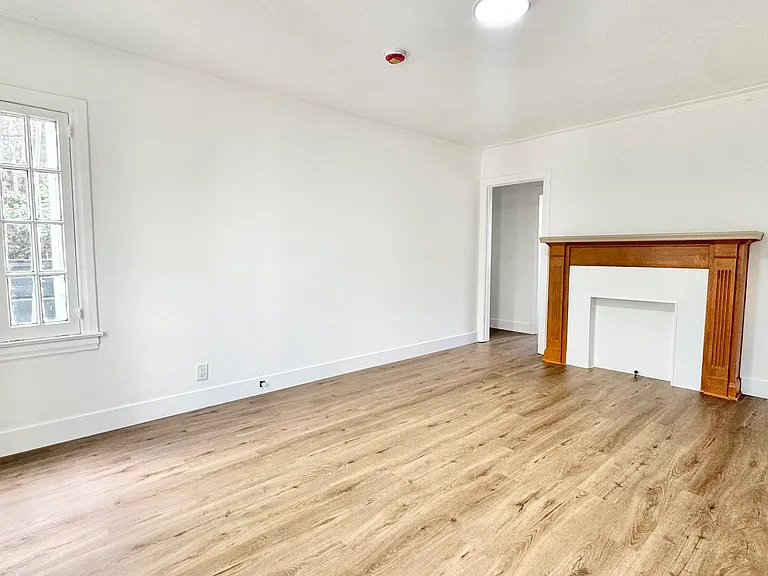 1765 Westmoreland Blvd — Photo 2