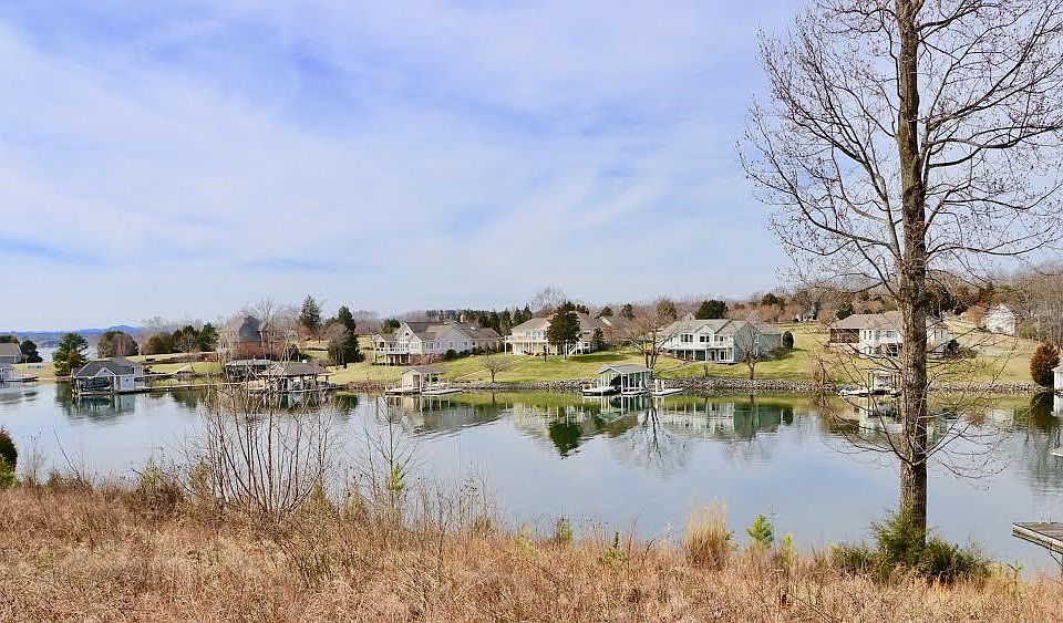 Lake view pic 2