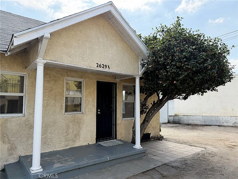 2629 1/2 Granada St — Photo 9