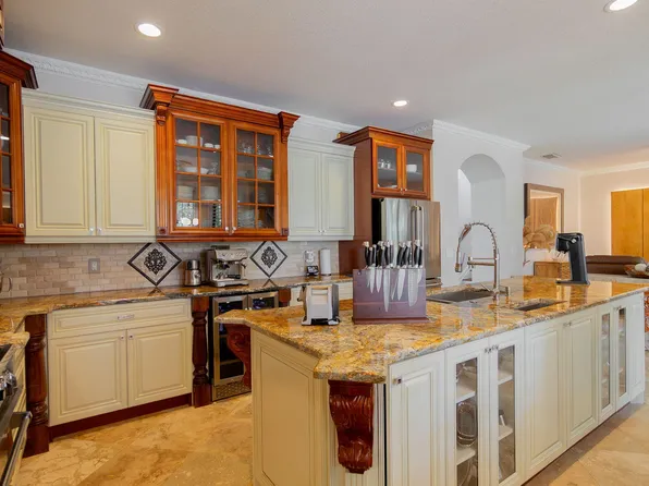 1121 Center Stone Lane, Riviera Beach, FL 33404