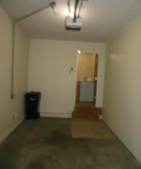 718 SE London Way — Photo 15