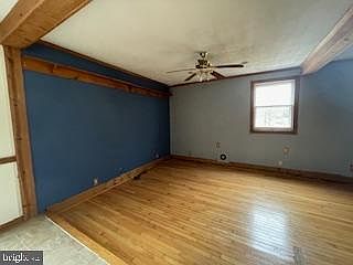 5th image of 54 Glenna Dr
