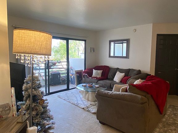 4th image of 10987 Bluffside Dr
