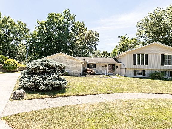 2nd image of 200 Blue Gate Cir
