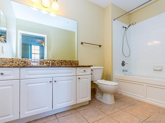 3rd image of 520 SE 5th Ave APT 2708