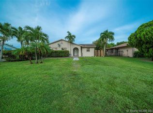 16885 SW 109th Ct, Miami, FL 33157
