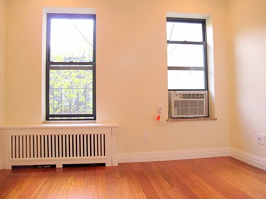 Rented by Salizzoni Realty | media 20