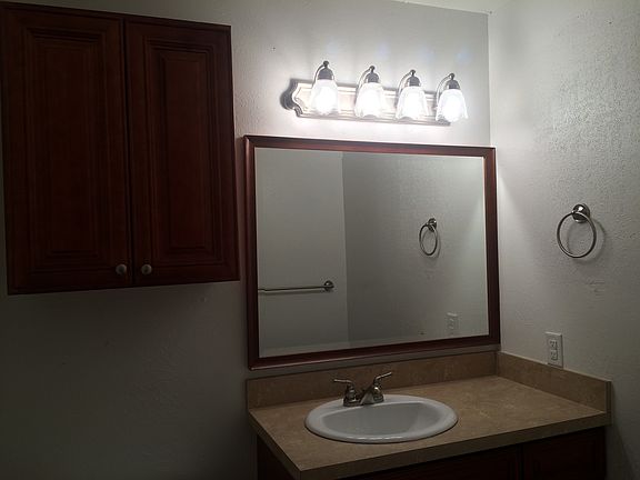 5th image of 3620 Choctaw Dr #A