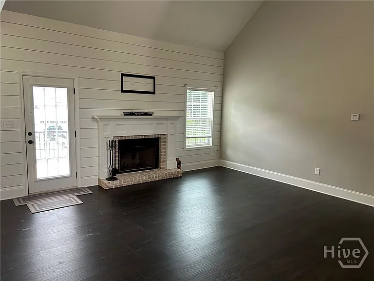 205 Solihull Ln — Photo 15