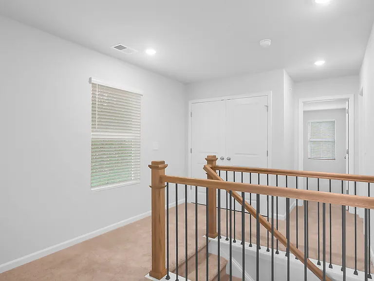 371 Lanier Cir — Photo 20