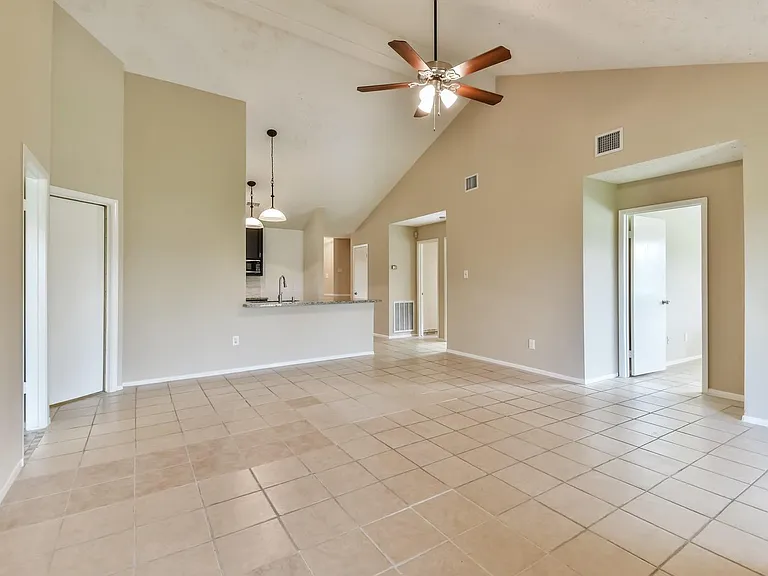 9503 Bent Spur Ln — Photo 6