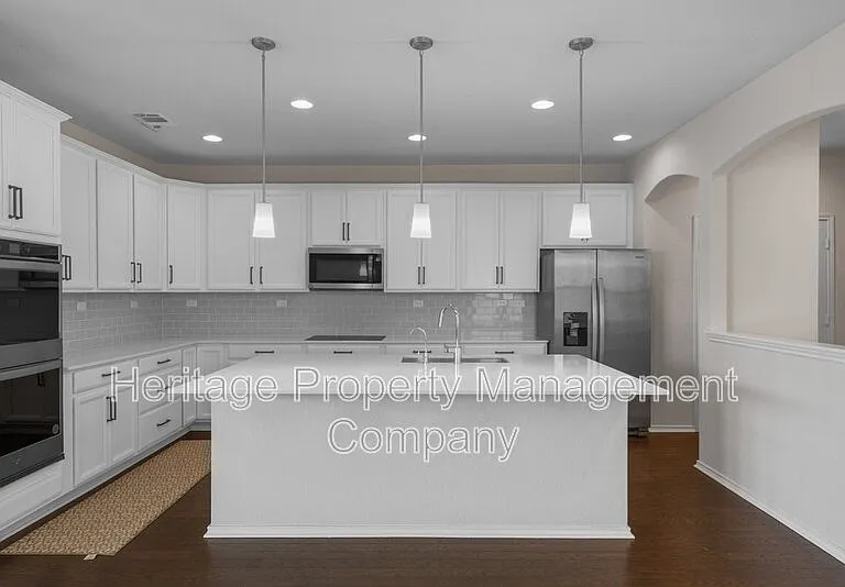 942 Blue Violet — Photo 30