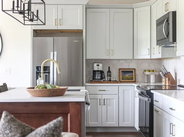 279 N Richards Ave #1, Tahlequah, OK 74464