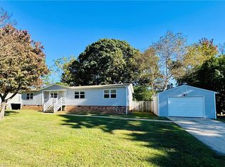 209 Cattail Ln, Yorktown, VA 23693