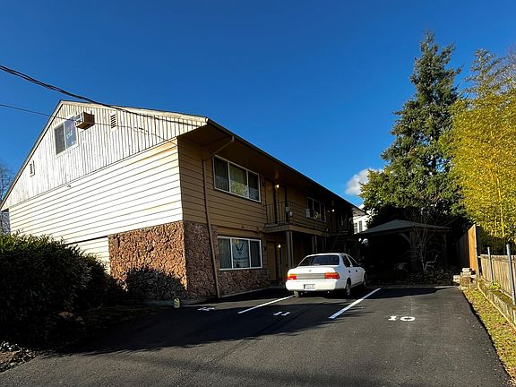 3rd image of 1301 E Reserve St APT 2