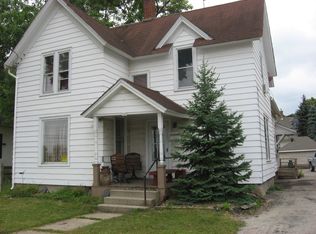 165 S Pine St, Burlington, WI 53105