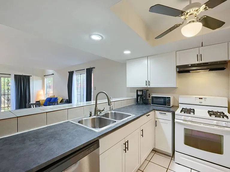 4814 Misty Slope Ln — Photo 15