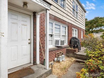 1902 NE 65th Street, Seattle, WA, 98115