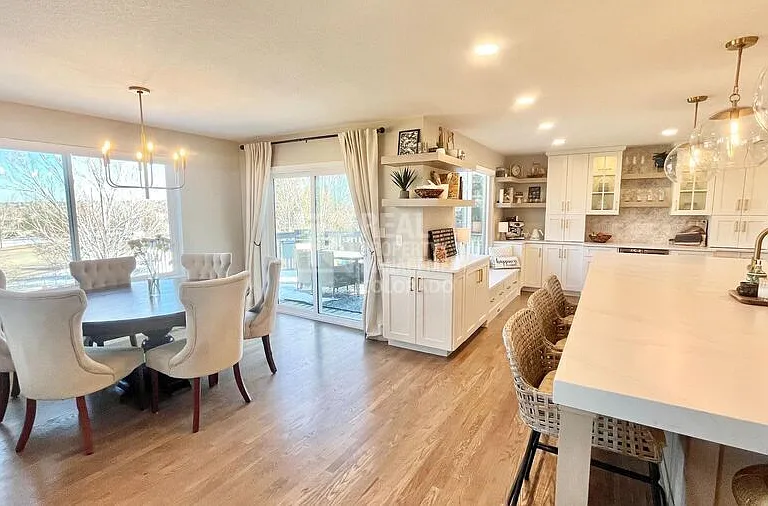 10134 Spring Water Ct — Photo 15