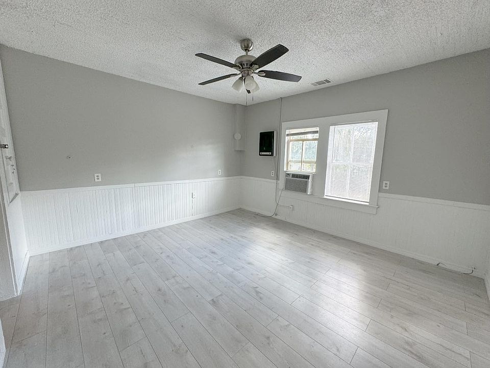 1st image of 108 N Vernon Ave APT 4