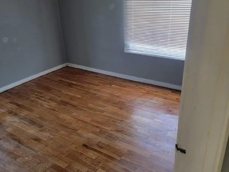 1219 W Morton St — Photo 9