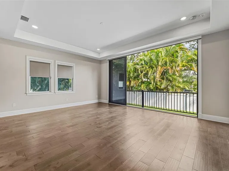 481 W Davis Blvd — Photo 23