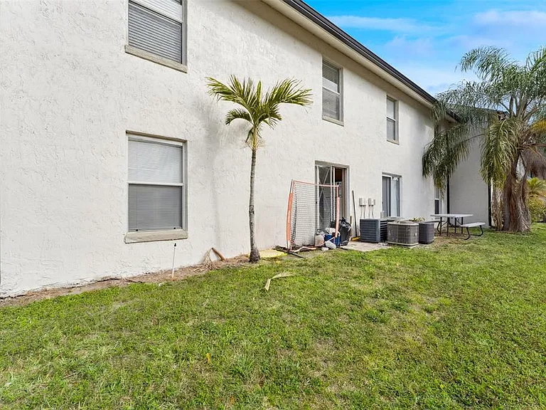 3651 N Goldenrod Rd #110 — Photo 19