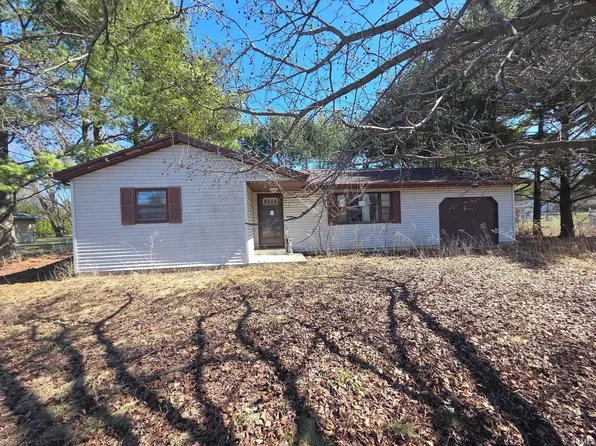 1567 Elizabeth Ave, Rochester, IN 46975