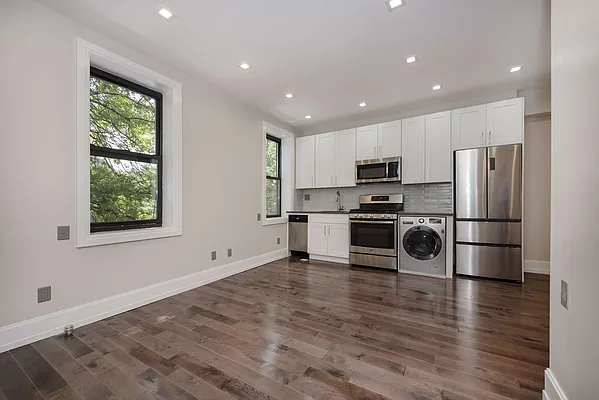 Rented by Nooklyn NYC LLC | media 15