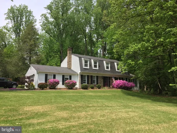 10200 Carol St, Great Falls, VA 22066