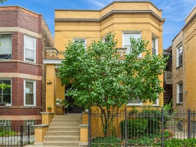 2302 W Addison St, Chicago, IL, 60618