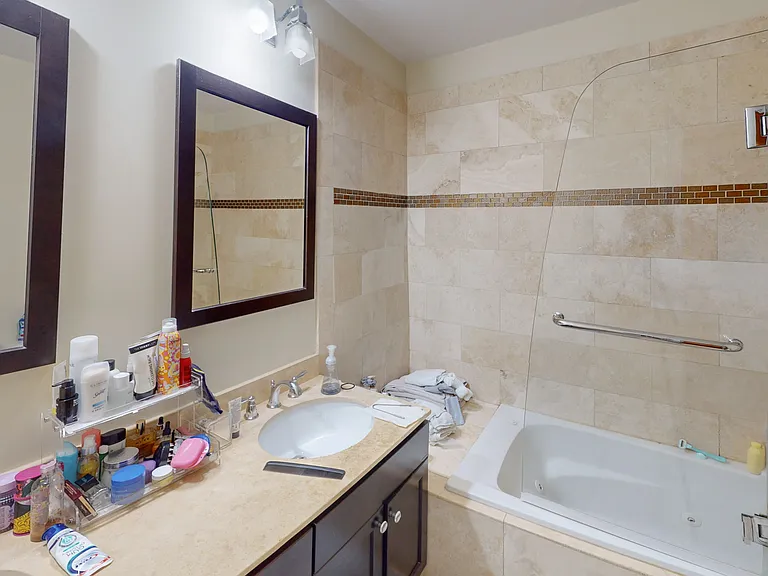 15 M St #1 — Photo 8