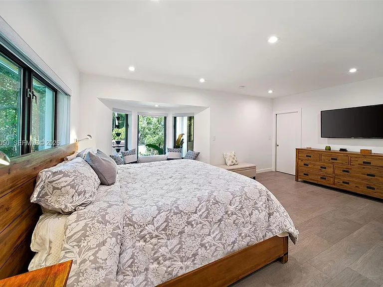 1117 Alfonso Ave — Photo 13