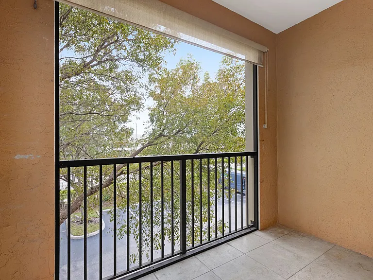 1105 Reserve Ct #307 — Photo 26