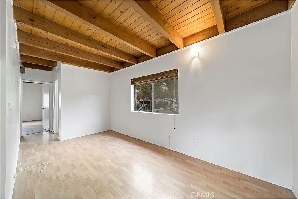 2 bed, 1000 sqft, $4,100 — Photo 4