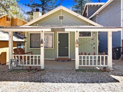 263 Victoria Ln, Sugarloaf, CA, 92386