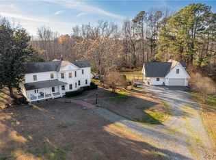 562 Hockley Ln, Shacklefords, VA 23156