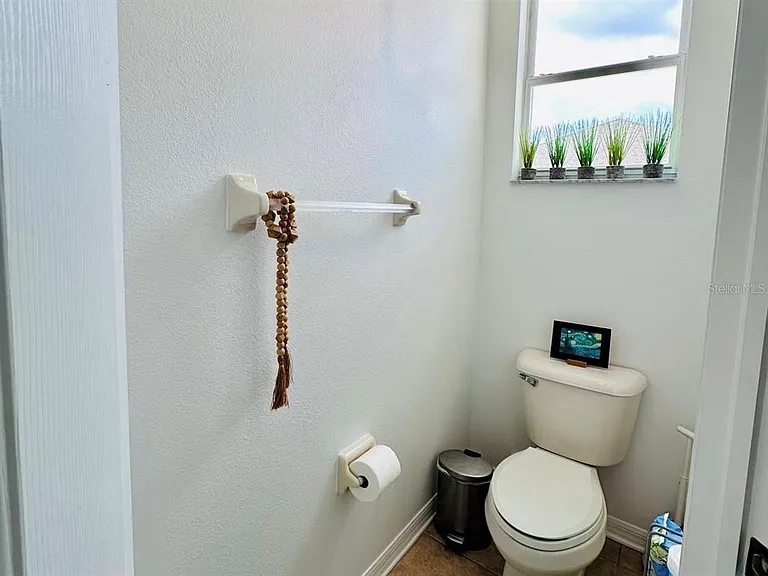 24900 Oakhaven Ct — Photo 27