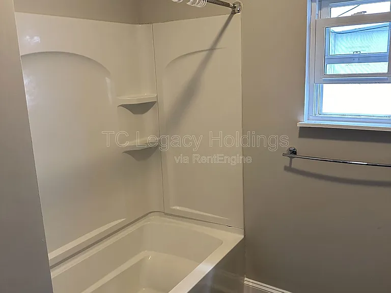 123 Washington Ave — Photo 6