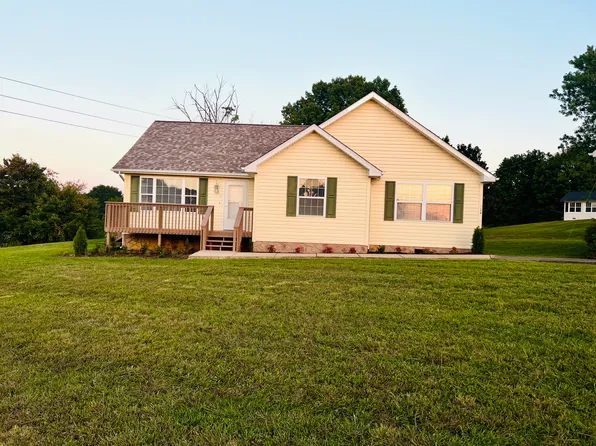 101 Mosley Rd, Johnson City, TN 37615