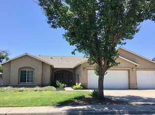 536 W Nevada St, Kingsburg, CA