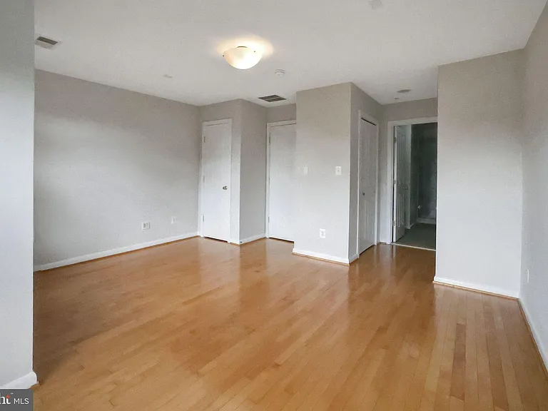 2133 12th Pl NW — Photo 11